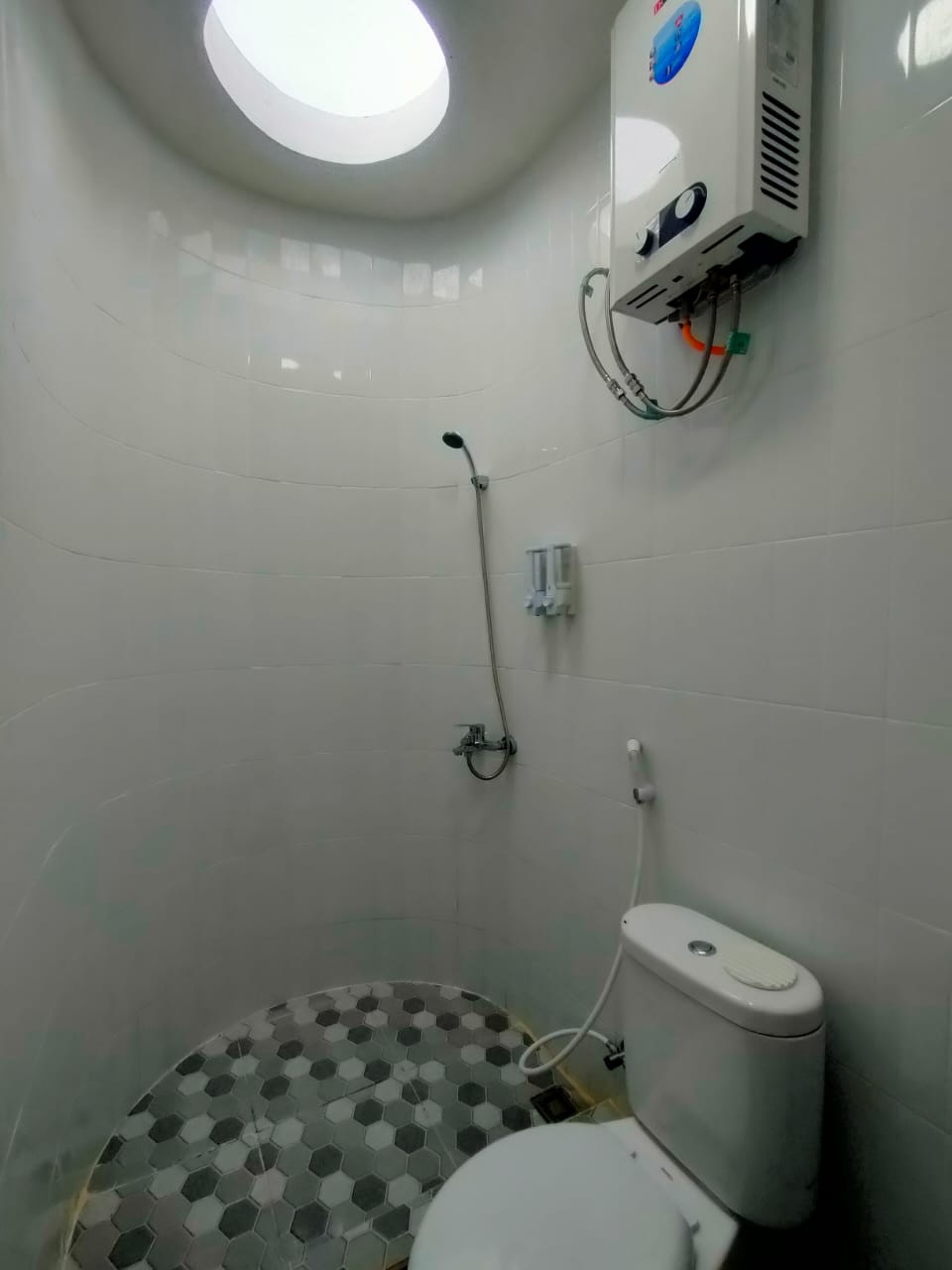 Image 4